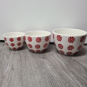 Crate & Barrel Three Snowflakes Nesting Bowls